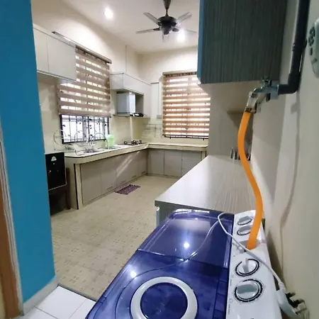Homestay Kemaman Private Pool Fyna Chukai Exterior photo