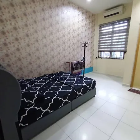 Homestay Kemaman Private Pool Fyna Chukai Exterior photo