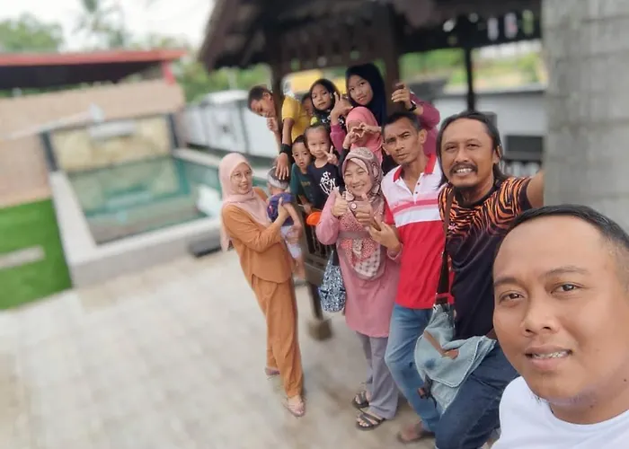 Homestay Kemaman Private Pool Fyna
