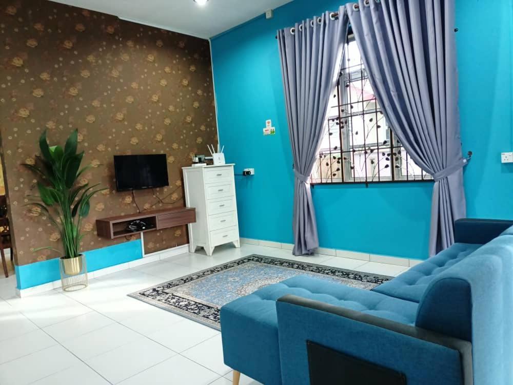 Kemaman Private Pool Fyna Villa Chukai